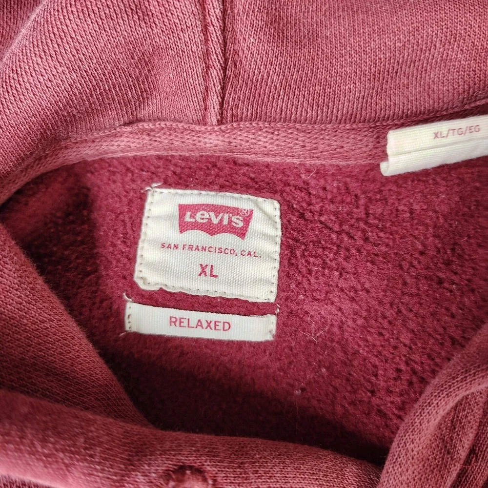 Levi's Relaxed Graphic Hoodie Mens XL Burgundy Red Logo Pullover Fleece Top